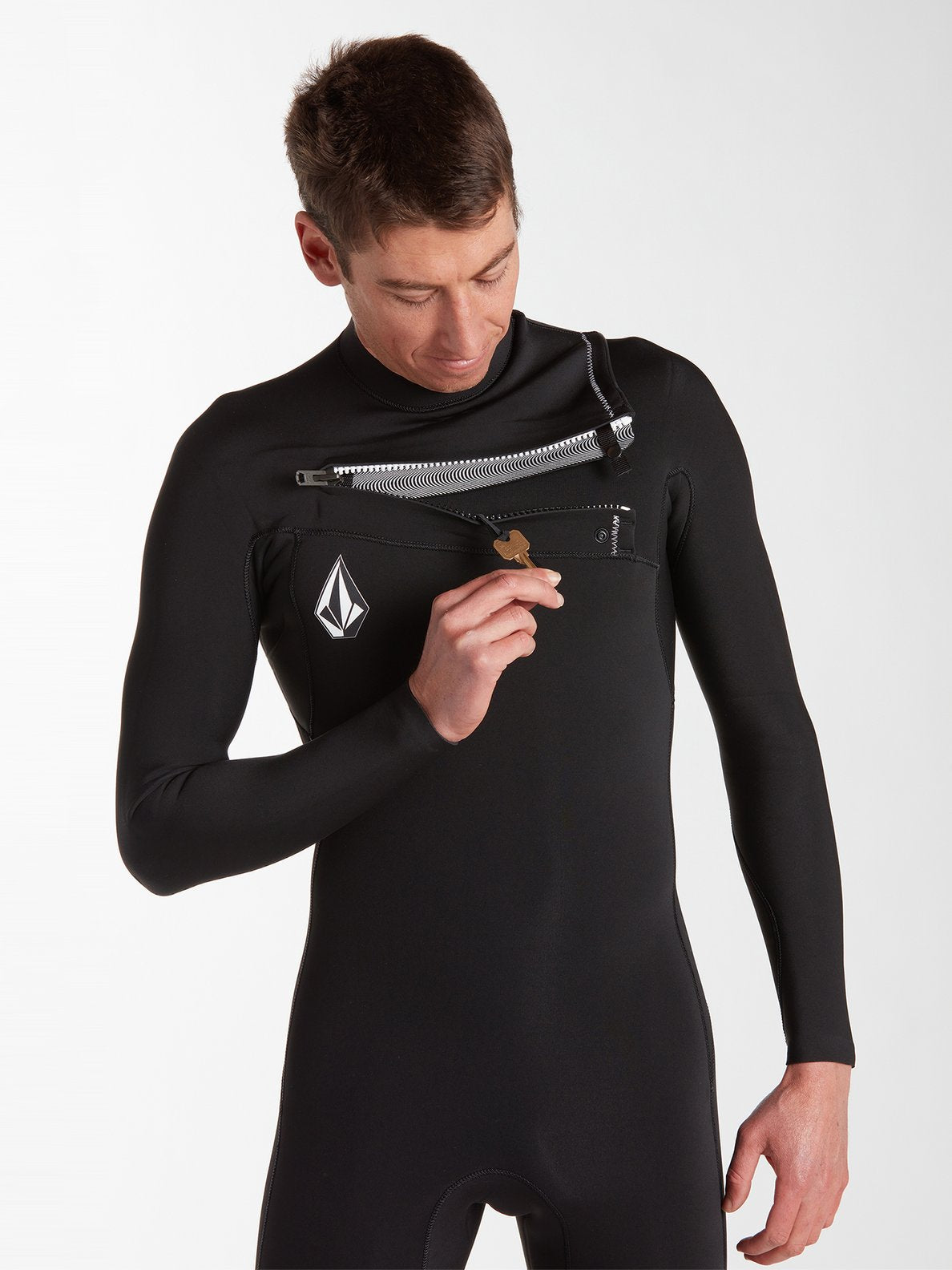 Modulator 2mm Long Arm Chest Zip Wetsuit - Black – Volcom Japan