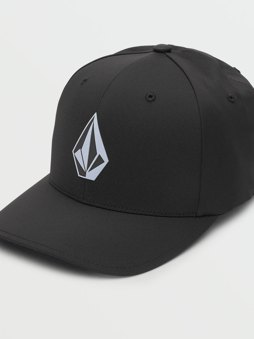 STONE TECH FLEXFIT DELTA HAT - BLACK