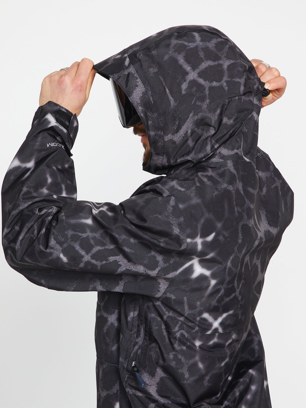 Mens L Gore-Tex Jacket - Black Giraffe – Volcom Japan