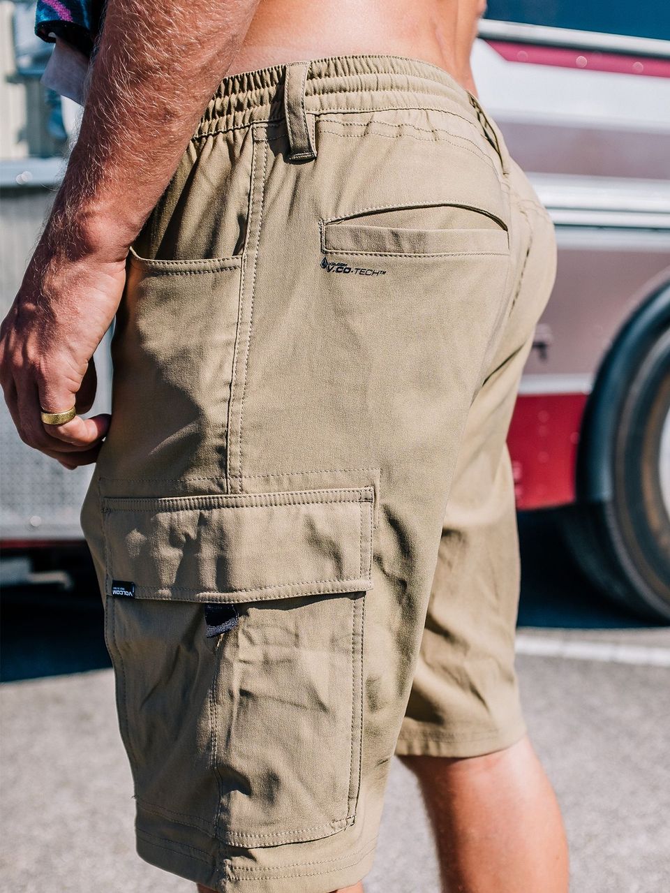 Skate Vitals Cargo Hybrid Shorts - Khaki – Volcom Japan