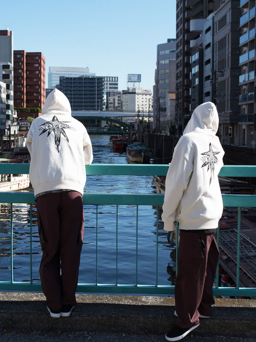 TOKYO TRUE PULLOVER HOODIE - WHITECAP GREY